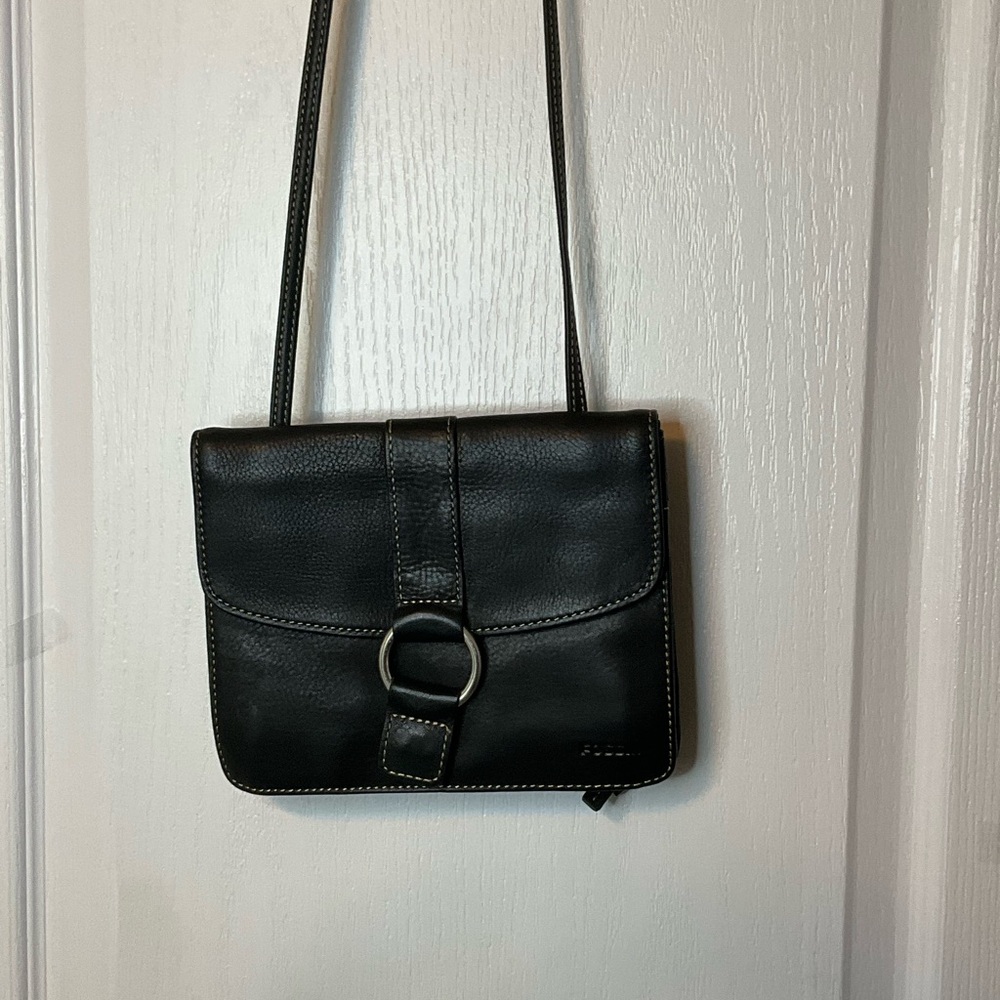 Black Leather Women’s Fossil Crossbody — new without tags